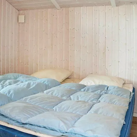 Three-bedroom Holiday In Storvorde 14 * Egense